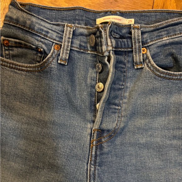 Levi’s Wedgie Straight - Picture 5 of 7